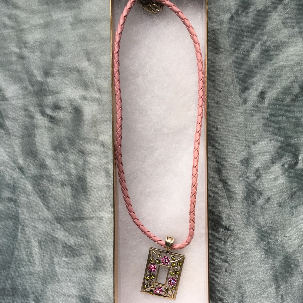 Pink necklace-sarah Coventry